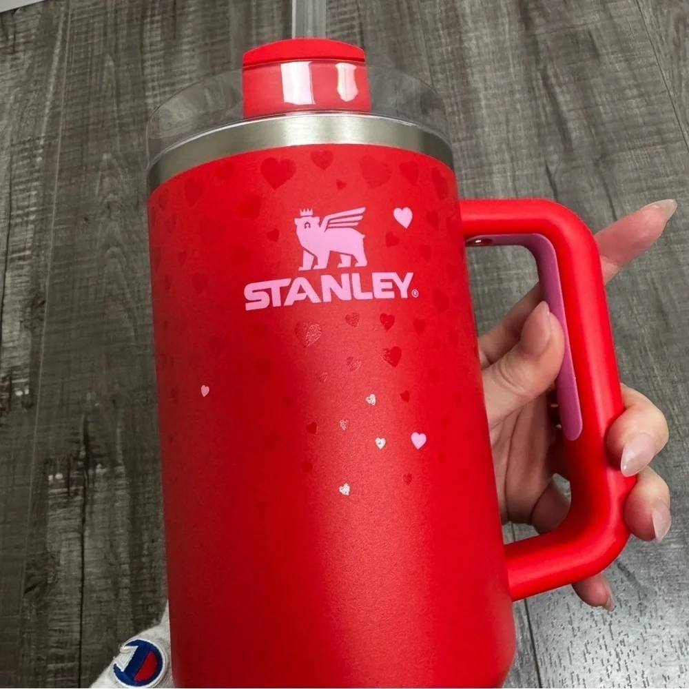 Stanley Red Ruby Hearts Target Exclusive Valentine's Day 2025 40 Oz Tumbler NEW - Picture 5 of 5